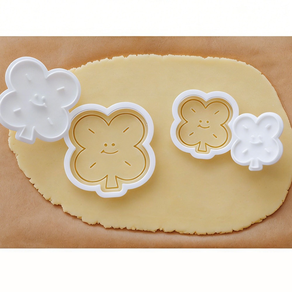 Lucky Four-Leaf Clover Cookie  - Kitchen Baking Utensil ulasan dan harga